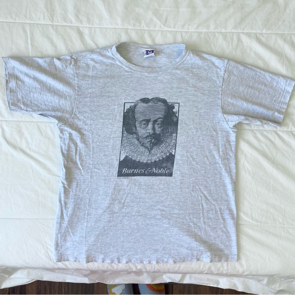 Vintage Barnes n Noble Shakespeare T